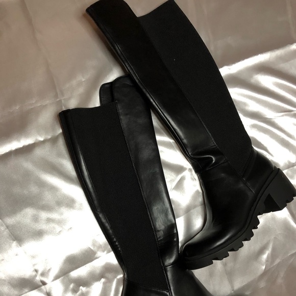 Boots - Picture 2 of 4